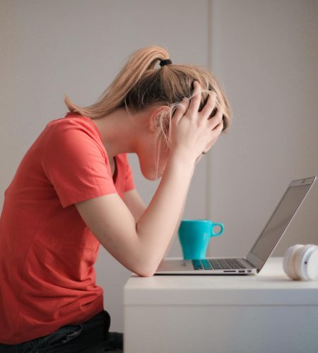 7 Mistakes You’re Making at Work Without Realizing It (and How to Fix Them!)