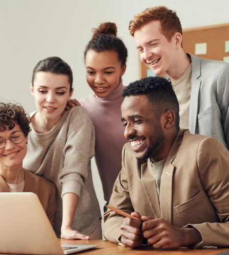 How to Lead Your Team Without Micromanaging: A Balanced 5-Step Guide