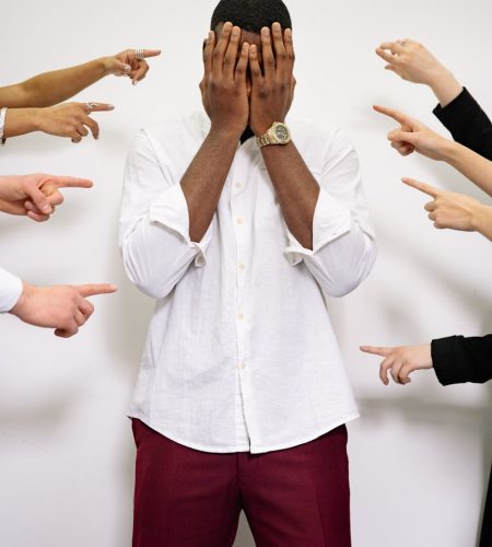 9 Ways To Handle Criticism Like a Pro and Reclaim Your Peace
